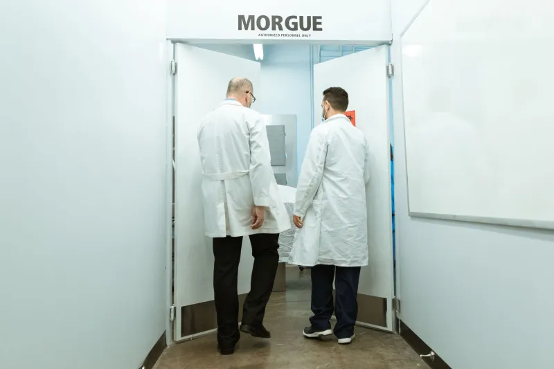 Knowing Is Not Enough: Why Medical Training Must Teach Physicians to Trust Their Own Judgment